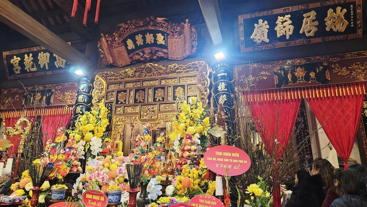 Linh thiêng Lễ hội tưởng niệm ngày Hóa Đức Thánh Huyền Thiên Hắc Đế tại Đền Núi Sưa- Ảnh 9.