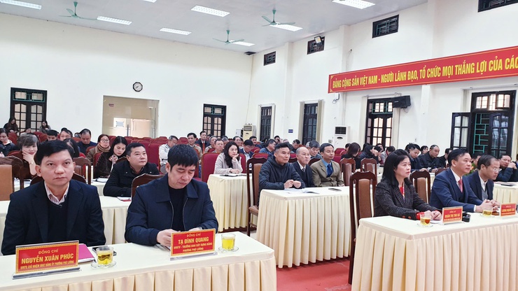 Đảng ủy phường Phú Lương tổ chức hội nghị quán triệt, triển khai các chương trình, quy định mới của Đảng ủy, Ban Thường vụ Đảng ủy Phường.- Ảnh 1.