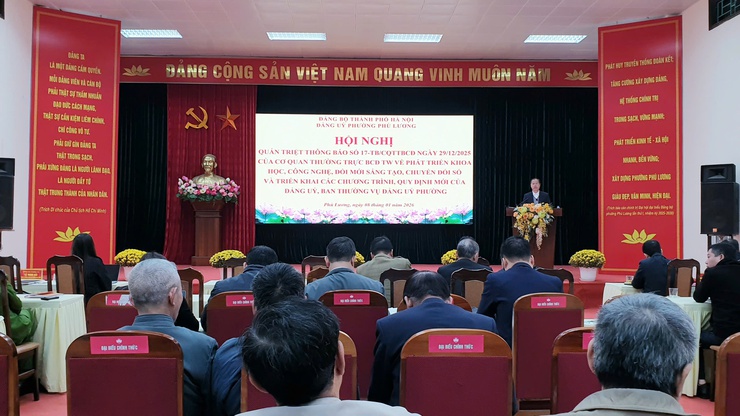 Đảng ủy phường Phú Lương tổ chức hội nghị quán triệt, triển khai các chương trình, quy định mới của Đảng ủy, Ban Thường vụ Đảng ủy Phường.- Ảnh 2.