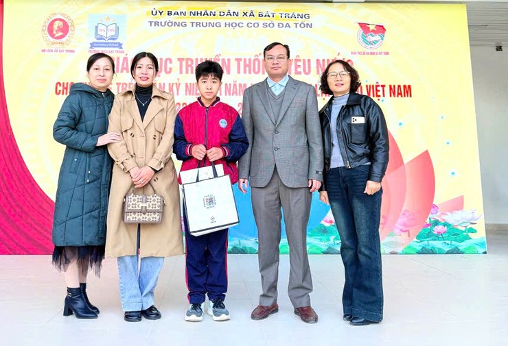 Lòng trung thực – "Kim chỉ nam" từ môi trường giáo dục nhân văn của Trường THCS Đa Tốn- Ảnh 3.