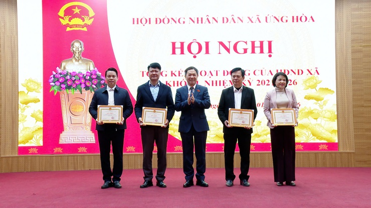 HĐND XÃ ỨNG HOÀ TỔNG KẾT HOẠT ĐỘNG KHOÁ I, NHIỆM KỲ 2021-2026- Ảnh 2.