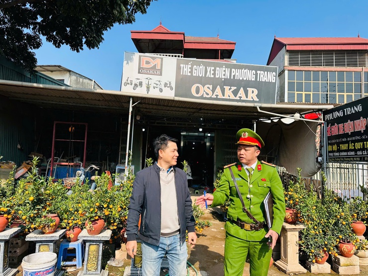 Phú Nghĩa: Tập trung triển khai đồng bộ các giải pháp xử lý, giải quyết điểm nghẽn về trật tự đô thị- Ảnh 1.