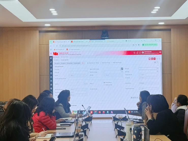 Đảng ủy phường Phú Thượng tổ chức tập huấn sử dụng hệ thống thông tin điều hành tác nghiệp trong các cơ quan Đảng- Ảnh 3.