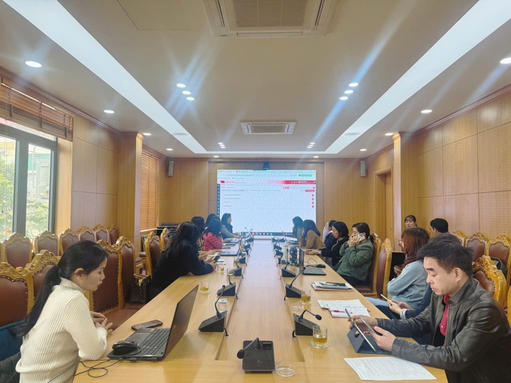 Đảng ủy phường Phú Thượng tổ chức tập huấn sử dụng hệ thống thông tin điều hành tác nghiệp trong các cơ quan Đảng- Ảnh 2.