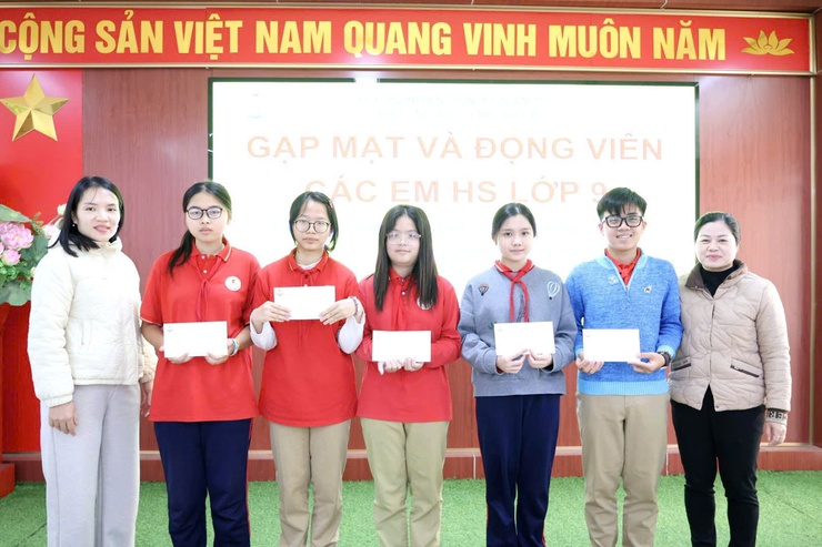 Các trường THCS xã Nam Phù gặp mặt, tiếp sức đội tuyển học sinh giỏi dự thi cấp Thành phố- Ảnh 3.