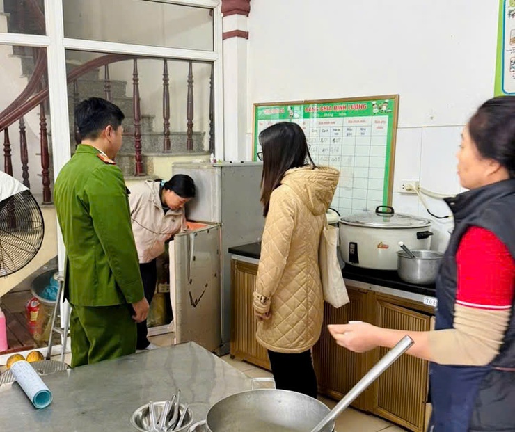 Nam Phù siết chặt quản lý an toàn thực phẩm trước thềm Tết Bính Ngọ- Ảnh 3.