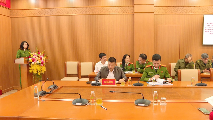 UBND – Công an xã Thanh Trì tổ chức Hội nghị cao điểm tuyên truyền, vận động thu hồi vũ khí, vật liệu nổ, công cụ hỗ trợ và pháo dịp Tết Nguyên đán Bính Ngọ 2026- Ảnh 2.