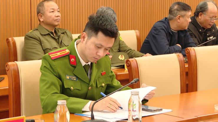 UBND – Công an xã Thanh Trì tổ chức Hội nghị cao điểm tuyên truyền, vận động thu hồi vũ khí, vật liệu nổ, công cụ hỗ trợ và pháo dịp Tết Nguyên đán Bính Ngọ 2026- Ảnh 9.