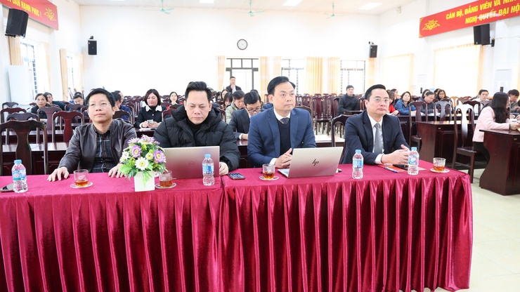 Đảng ủy xã Tam Hưng tổ chức hội nghị giới thiệu người ứng cử đại biểu HĐND Thành phố và đại biểu HĐND xã nhiệm kỳ 2026-2031- Ảnh 2.