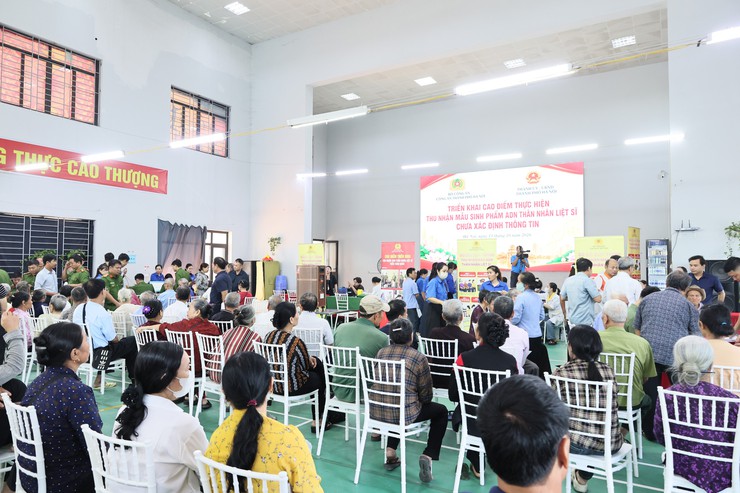 Xã Quảng Bị phối hợp thu nhận mẫu sinh phẩm ADN thân nhân liệt sĩ chưa xác định danh tính - Ảnh 16.