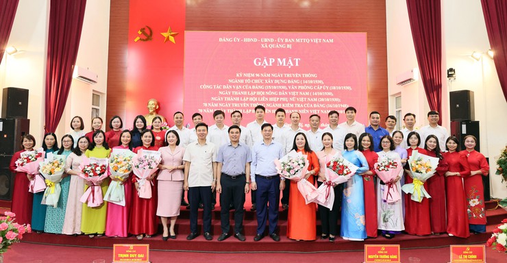 Quảng Bị gặp mặt kỷ niệm Ngày truyền thống các cơ quan tham mưu, giúp việc của Đảng và các tổ chức chính trị - xã hội - Ảnh 13.