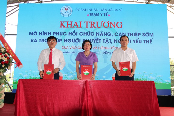 Mang dịch vụ y tế đến gần hơn với người khuyết tật, người yếu thế - Ảnh 3.