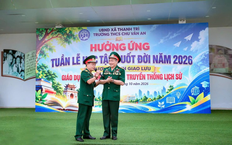 MỘT THỜI HOA LỬA – KHI NHÂN CHỨNG LỊCH SỬ TRỞ THÀNH NGƯỜI THẦY ĐẶC BIỆT - Ảnh 5.