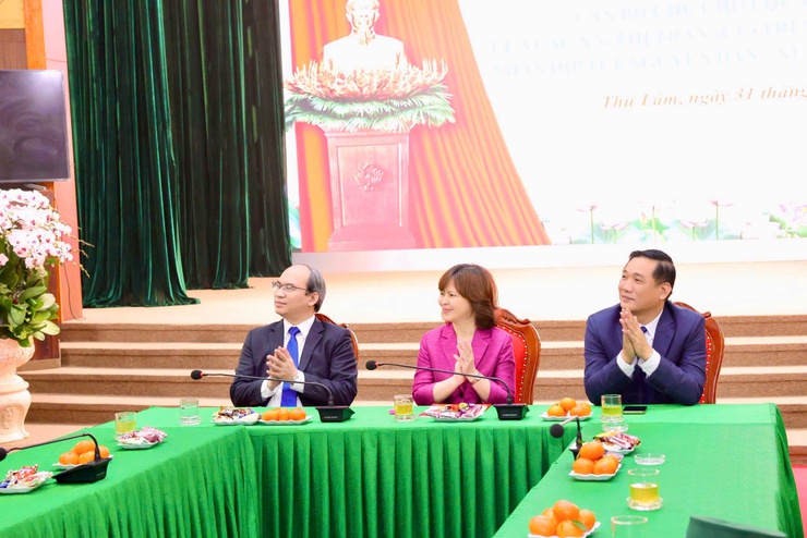 ĐẢNG ỦY - HĐND - UBND – UBMTTQ VIỆT NAM XÃ THƯ LÂM GẶP MẶT CÁN BỘ CHỦ CHỐT QUA CÁC THỜI KỲ NHÂN DỊP XUÂN BÍNH NGỌ 2026- Ảnh 7.