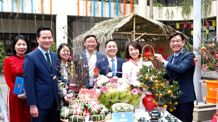 Công đoàn phường Phúc Lợi tổ chức Chương trình “Tết sum vầy – Xuân ơn Đảng” năm 2026”: Lan tỏa yêu thương, gắn kết đoàn viên- Ảnh 7.