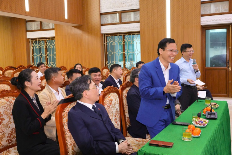 ĐẢNG ỦY - HĐND - UBND – UBMTTQ VIỆT NAM XÃ THƯ LÂM GẶP MẶT CÁN BỘ CHỦ CHỐT QUA CÁC THỜI KỲ NHÂN DỊP XUÂN BÍNH NGỌ 2026- Ảnh 8.