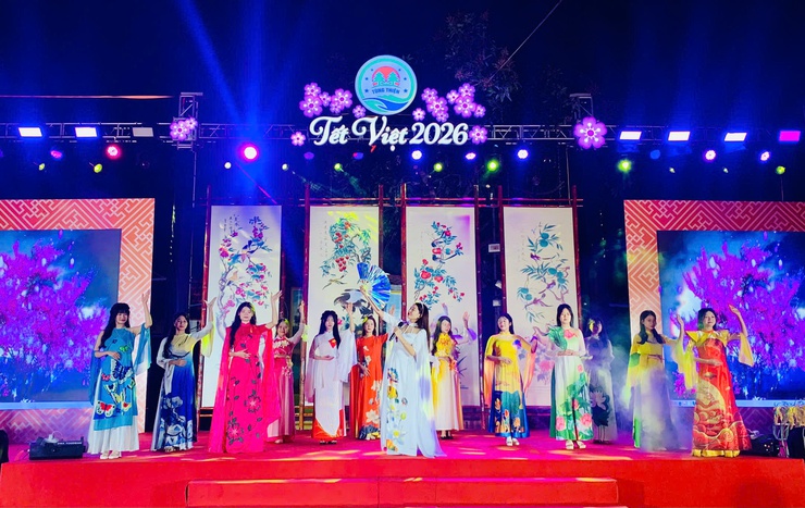 Ấm áp chương trình Tết Việt phường Tùng Thiện - chào xuân Bính Ngọ 2026- Ảnh 21.