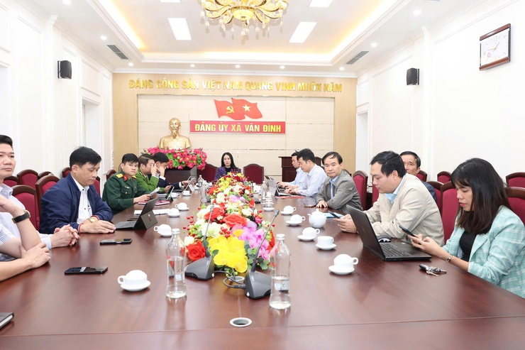 Hà Nội giao ban với cơ sở tháng 1/2026: Thúc đẩy tinh thần “địa phương quyết, địa phương làm, địa phương chịu trách nhiệm”- Ảnh 1.