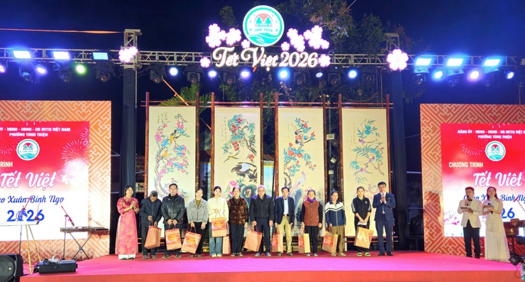Ấm áp chương trình Tết Việt phường Tùng Thiện - chào xuân Bính Ngọ 2026- Ảnh 7.