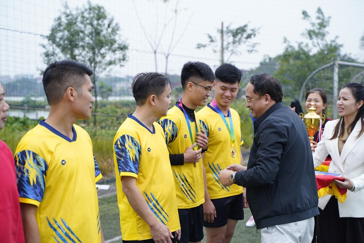Thành công rực rõ Giải bóng đá cán bộ, công chức, viên chức và người lao động xã Chuyên Mỹ năm 2026- Ảnh 5.