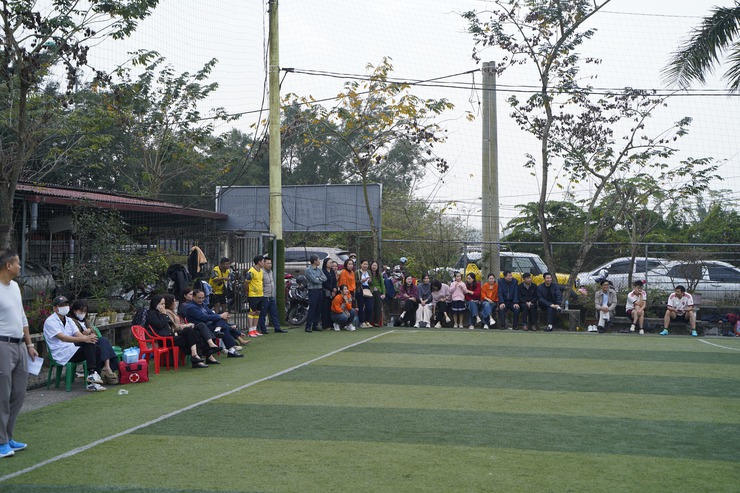 Sôi nổi Giải bóng đá cán bộ, công chức, viên chức và người lao động xã Chuyên Mỹ năm 2026- Ảnh 13.