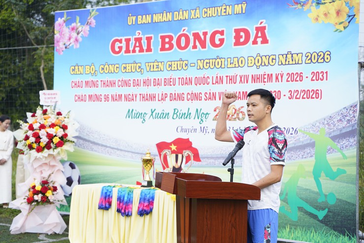 Sôi nổi Giải bóng đá cán bộ, công chức, viên chức và người lao động xã Chuyên Mỹ năm 2026- Ảnh 8.