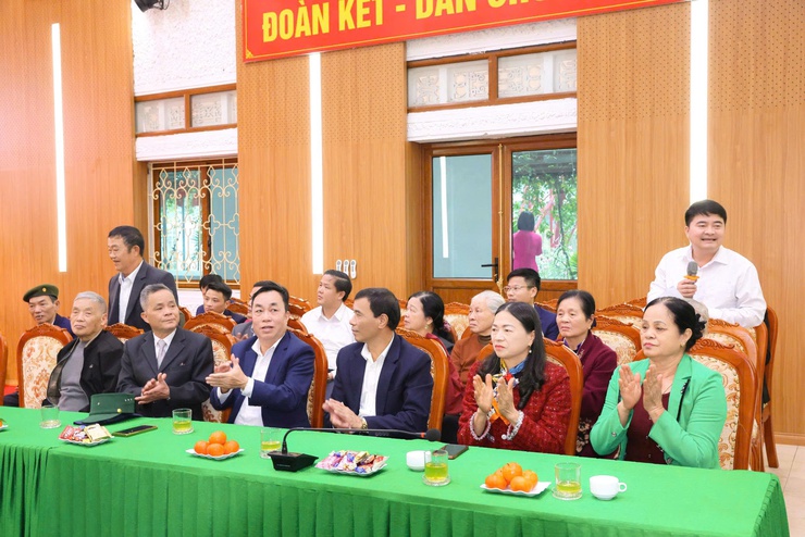 ĐẢNG ỦY - HĐND - UBND – UBMTTQ VIỆT NAM XÃ THƯ LÂM GẶP MẶT CÁN BỘ CHỦ CHỐT QUA CÁC THỜI KỲ NHÂN DỊP XUÂN BÍNH NGỌ 2026- Ảnh 6.