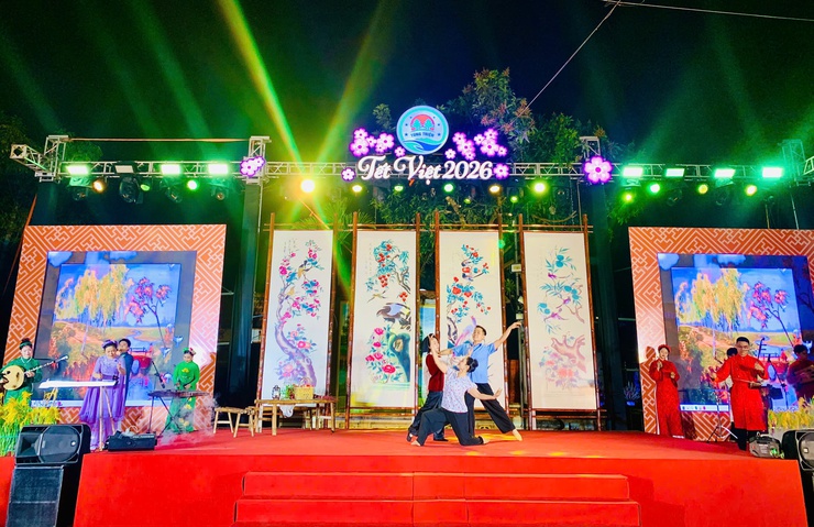Ấm áp chương trình Tết Việt phường Tùng Thiện - chào xuân Bính Ngọ 2026- Ảnh 8.