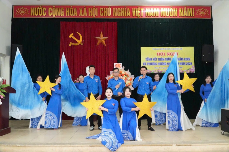 Thôn Thuỷ Phú tổng kết công tác năm 2025 - Ảnh 2.