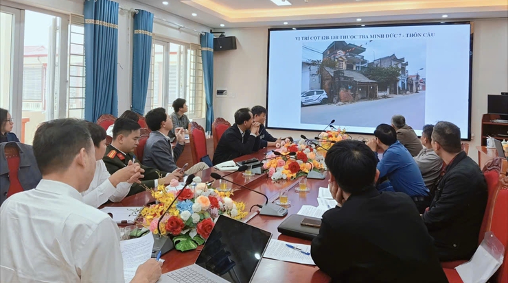 UBND XÃ TỔ CHỨC HỘI NGHỊ KIỂM ĐIỂM TIẾN ĐỘ GPMB DỰ ÁN NÂNG CẤP TỈNH LỘ 428- Ảnh 1.