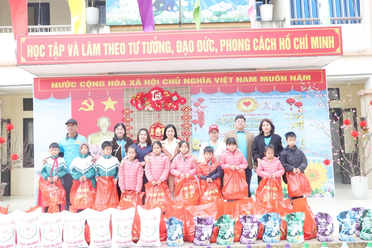 Ý nghĩa chương trình “ Xuân yêu thương – Tết sẻ chia” tại trường Tiểu học Trần Phú A- Ảnh 5.