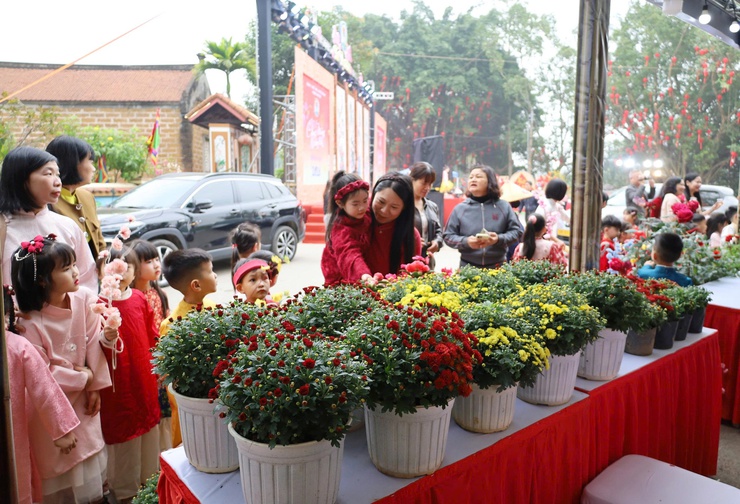 Ấm áp chương trình Tết Việt phường Tùng Thiện - chào xuân Bính Ngọ 2026- Ảnh 20.