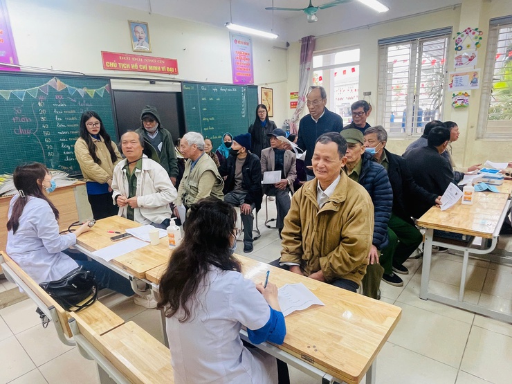 Chương trình "Xuân tình nguyện" 2026; khám bệnh, tư vấn sức khỏe, phát thuốc miễn phí tại xã Thiên Lộc, thành phố Hà Nội.- Ảnh 12.