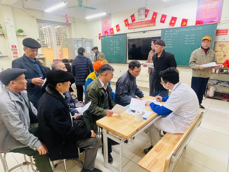 Chương trình "Xuân tình nguyện" 2026; khám bệnh, tư vấn sức khỏe, phát thuốc miễn phí tại xã Thiên Lộc, thành phố Hà Nội.- Ảnh 11.