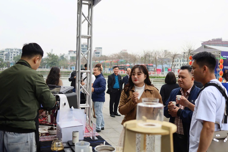 Phường Tây Hồ: Cầu nối quảng bá hình ảnh "Gia Lai - Miền di sản" đến với người dân và du khách Thủ đô- Ảnh 6.