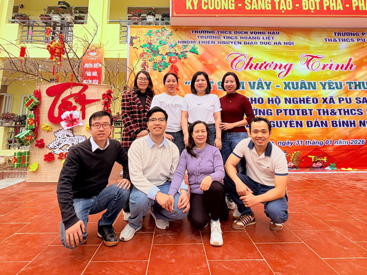 Trường THCS Hoàng Liệt tham gia chương trình Tết sum vầy - Xuân yêu thương Xuân Bính Ngọ 2026 tại trường phổ thông dân tôc bán trú TH&THCS Pu Sam Cáp (xã Pu Sam Cáp, tỉnh Lai Châu)- Ảnh 1.