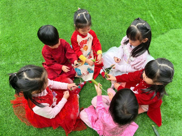 Trường Mầm non Họa Mi tổ chức hội chợ “Xuân ấm áp - Tết sum vầy” chào đón Xuân Bính Ngọ 2026- Ảnh 10.