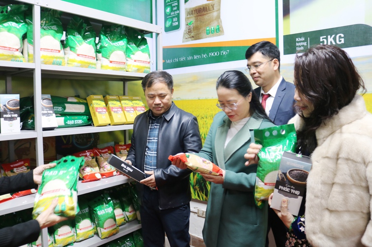 Quốc Oai khai trương Trung tâm thiết kế sáng tạo OCOP – Đưa tinh hoa làng nghề gắn kết du lịch bền vững- Ảnh 15.