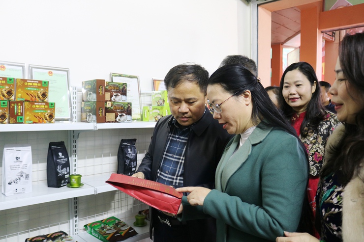 Quốc Oai khai trương Trung tâm thiết kế sáng tạo OCOP – Đưa tinh hoa làng nghề gắn kết du lịch bền vững- Ảnh 19.