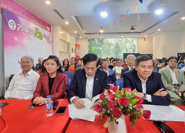 Phường Thanh Xuân hoàn thành tổ chức hội nghị lấy ý kiến cử tri nơi cư trú đối với người được giới thiệu ứng cử đại biểu Quốc hội và đại biểu HĐND các cấp nhiệm kỳ 2026-2031- Ảnh 2.