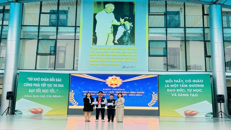 Trường THCS Linh Đàm tổ chức Lễ sơ kết học kì I năm học 2025 - 2026- Ảnh 2.