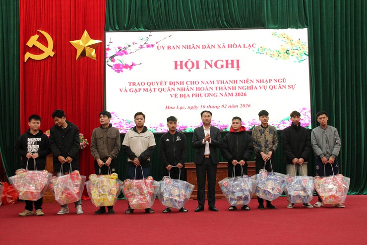 XÃ HÒA LẠC PHÁT LỆNH GỌI CÔNG DÂN NHẬP NGŨ NĂM 2026 VÀ GẶP MẶT QUÂN NHÂN XUẤT NGŨ- Ảnh 6.