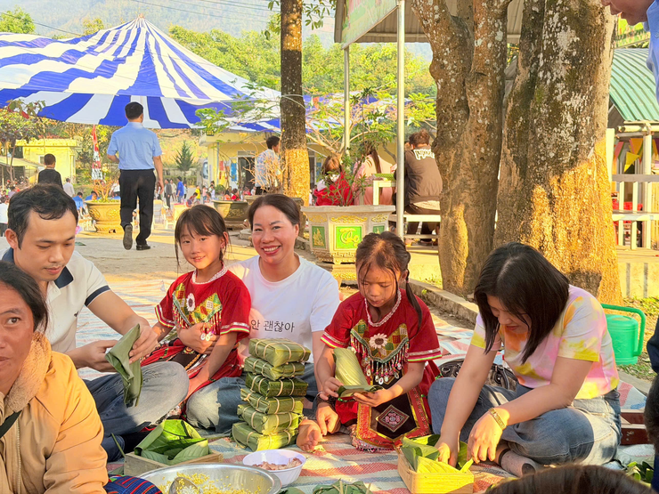 Trường THCS Hoàng Liệt tham gia chương trình Tết sum vầy - Xuân yêu thương Xuân Bính Ngọ 2026 tại trường phổ thông dân tôc bán trú TH&THCS Pu Sam Cáp (xã Pu Sam Cáp, tỉnh Lai Châu)- Ảnh 4.