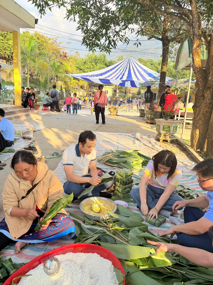 Trường THCS Hoàng Liệt tham gia chương trình Tết sum vầy - Xuân yêu thương Xuân Bính Ngọ 2026 tại trường phổ thông dân tôc bán trú TH&THCS Pu Sam Cáp (xã Pu Sam Cáp, tỉnh Lai Châu)- Ảnh 5.