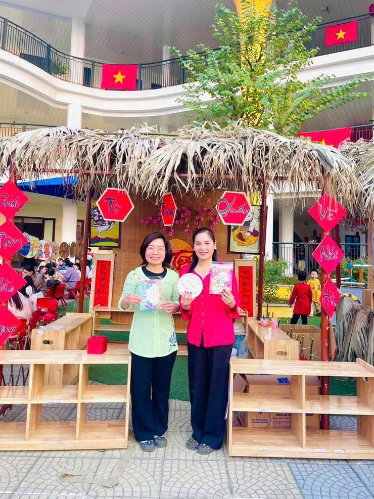 Trường Mầm non Họa Mi tổ chức hội chợ “Xuân ấm áp - Tết sum vầy” chào đón Xuân Bính Ngọ 2026- Ảnh 6.