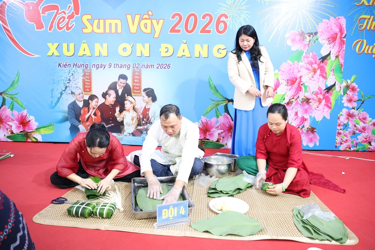 Công đoàn phường Kiến Hưng rộn ràng “Tết Sum vầy - Xuân Bính Ngọ 2026”- Ảnh 5.