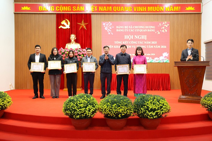 Đảng bộ các Cơ quan Đảng xã Chương Dương tổng kết năm 2025- Ảnh 2.