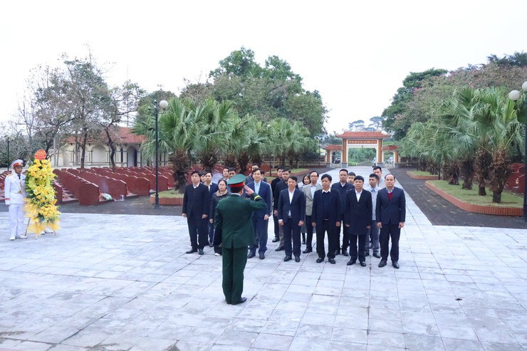 XÃ BA VÌ TỔ CHỨC LỄ DÂNG HƯƠNG NHÂN DỊP TẾT NGUYÊN ĐÁN BÍNH NGỌ 2026- Ảnh 1.