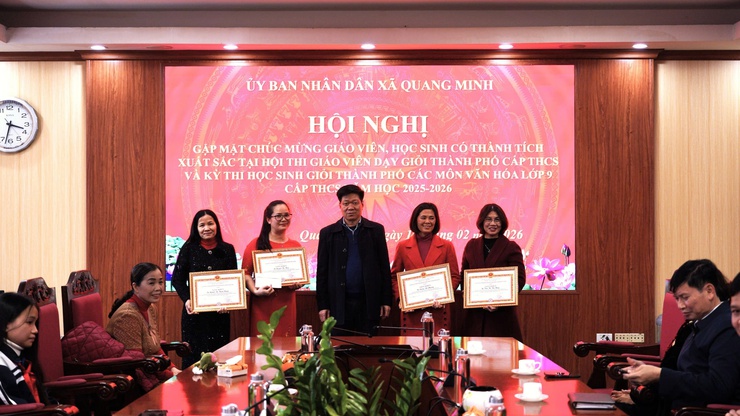LAN TỎA NIỀM TỰ HÀO – TIẾP LỬA ĐAM MÊ
XÃ QUANG MINH GẶP MẶT, BIỂU DƯƠNG GIÁO VIÊN DẠY GIỎI VÀ HỌC SINH GIỎI CẤP THÀNH PHỐ
 NĂM HỌC 2025–2026
- Ảnh 3.