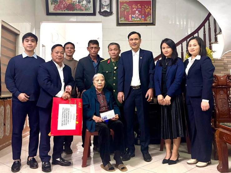 Lan tỏa hơi ấm đầu xuân từ mô hình hành chính công xung kích tri ân người có công và nâng đỡ người yếu thế- Ảnh 3.